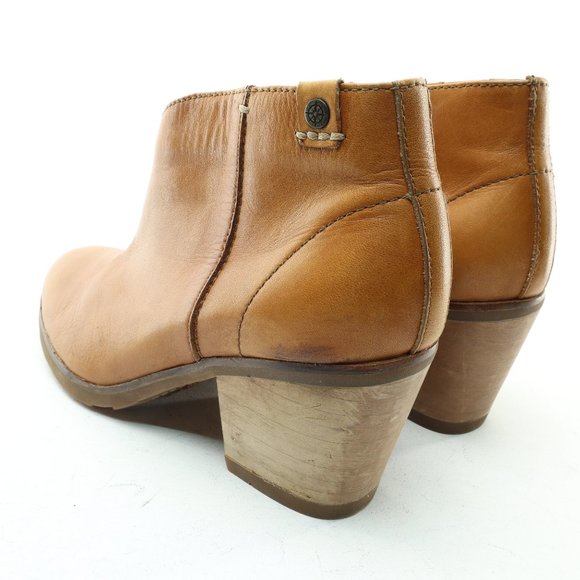 bussola Reikiavik Leather V-Neck Block Heel Bootie Inside Zip • WMNS EU39 - Picture 7 of 16